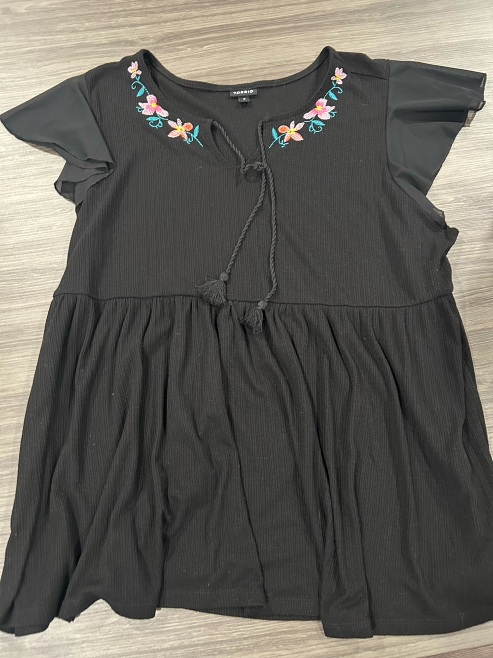 torrid Black Textured Fabric babydoll top - Picture 1 of 3